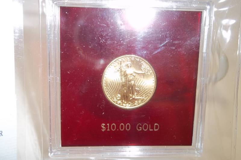 $10 2009 Gold Eagle with Certificate of Authenticity