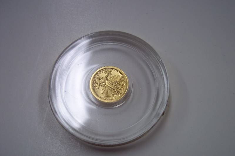24 KT Gold Minature U.S.Govt $20 ST Gaudens Gold Piece SN CF1162