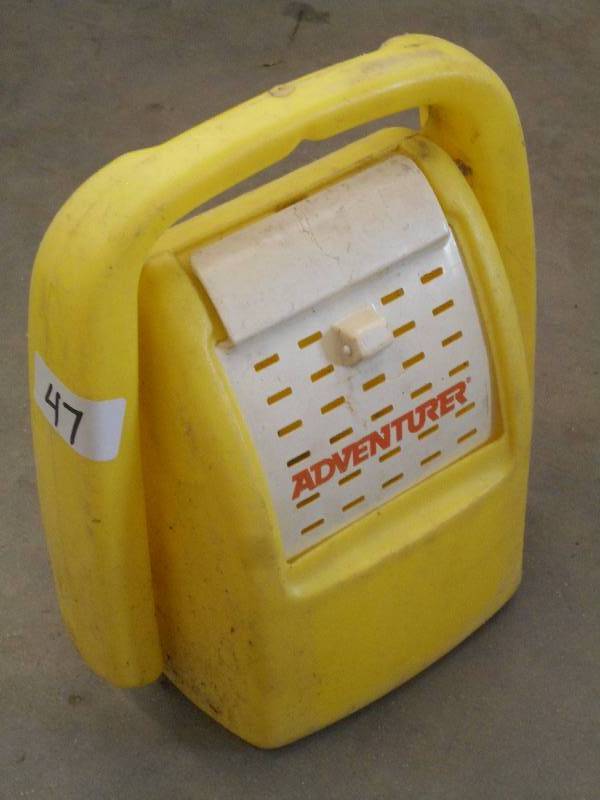 lot 47 image: Adventurer Minnow Bucket ...