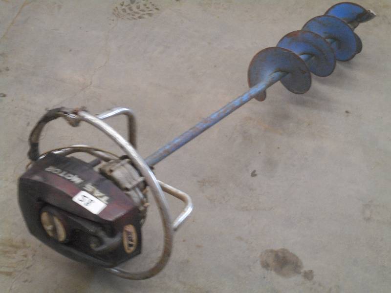 lot 58 image: Tanaka Tas 8 Gas Ice Auger, Ran Wh...