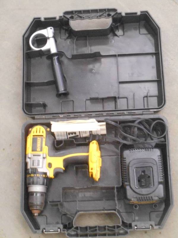 lot 73 image: DeWalt XRP Cordless Drill Set, No B...