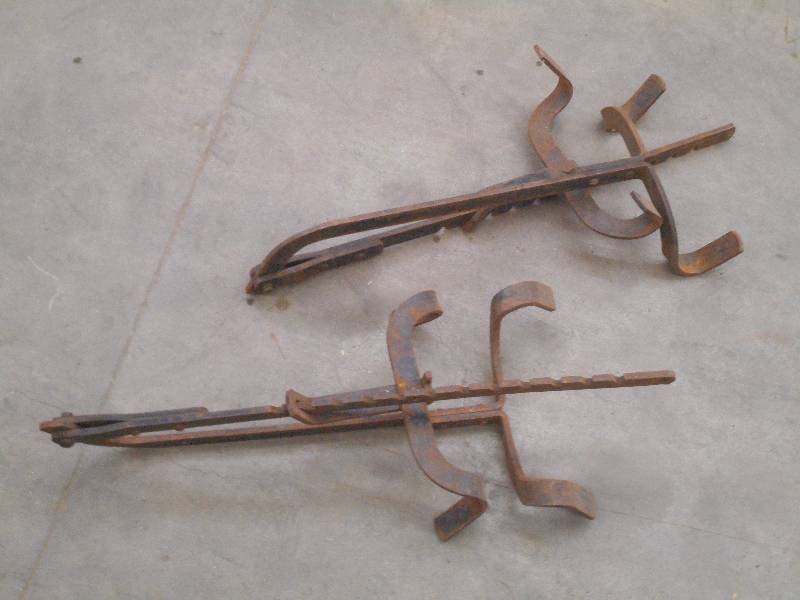 lot 134 image: (2) Steel Roof Jacks ...