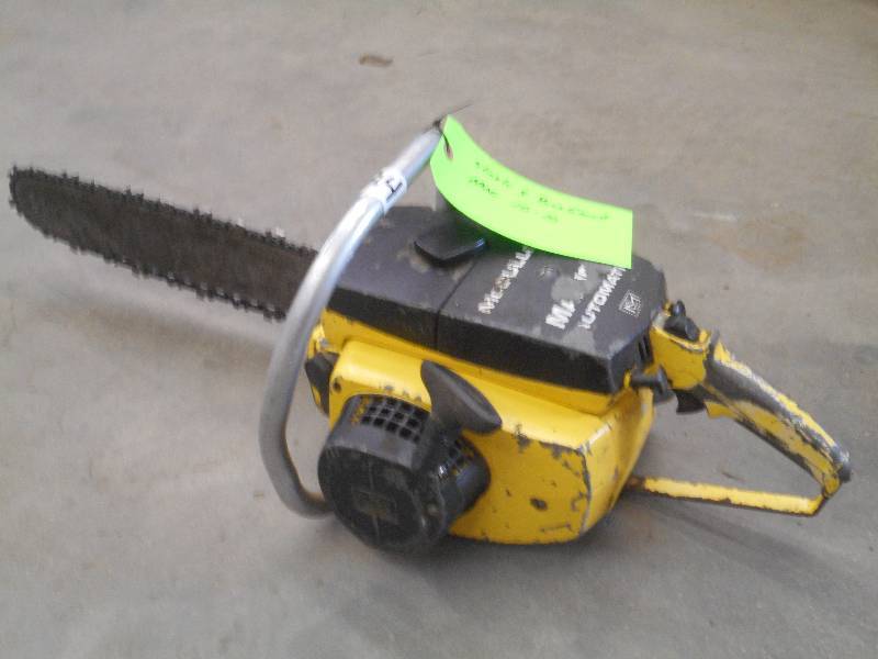 lot 24 image: McCulloch MAC 10-10 Chainsaw, Runs ...