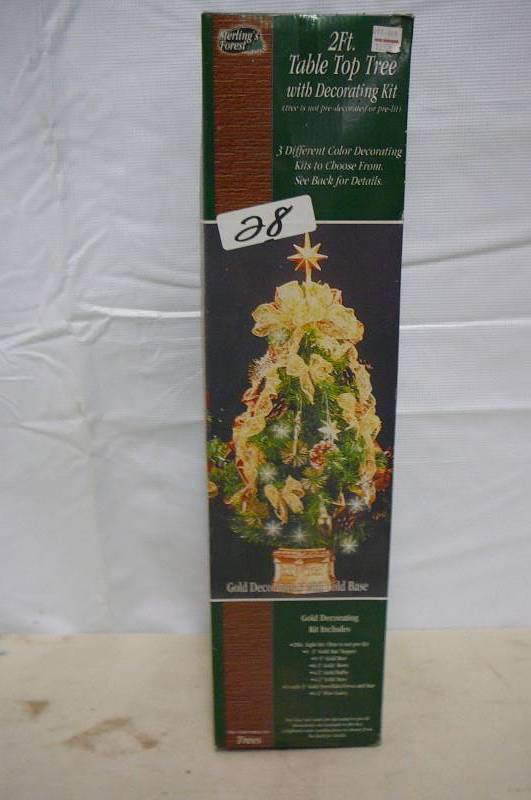 TABLE TOP CHRISTMAS TREE
