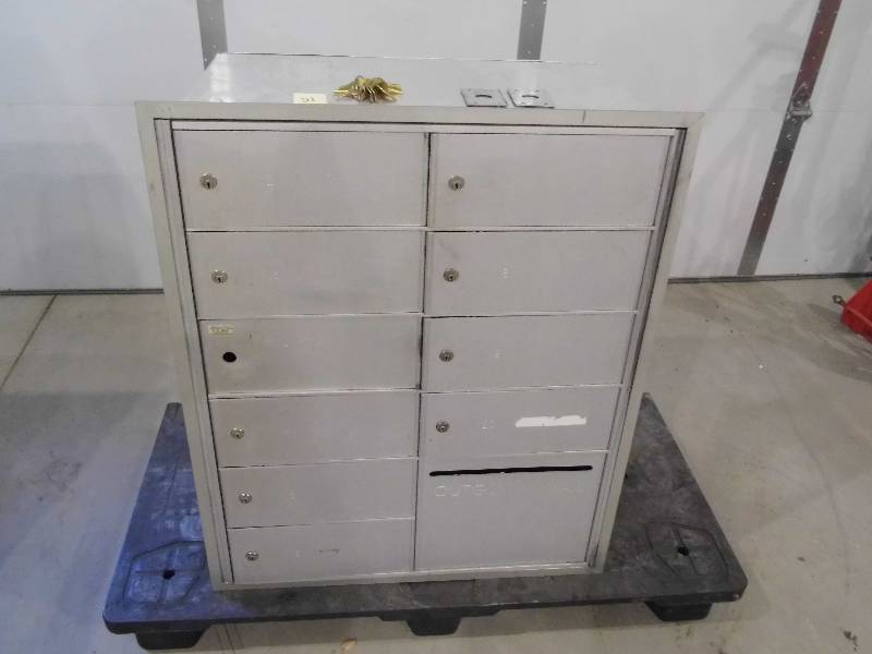 2 Mailbox  Post Office Boxes