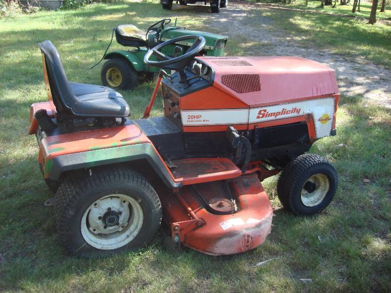 Simplicity Lawn Tractor | Lawn Tractors | K-BID