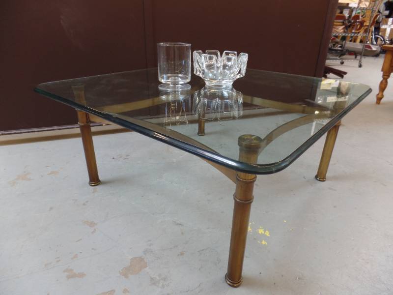 Glas Top Coffee Table