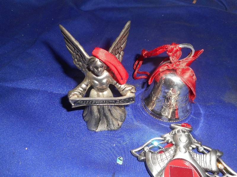 CHRISTMAS METAL WEAR