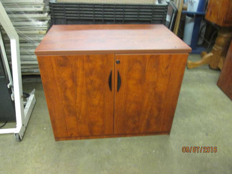 lot 9 image: cabinet 35 12lx29hx22w has 1 littl...