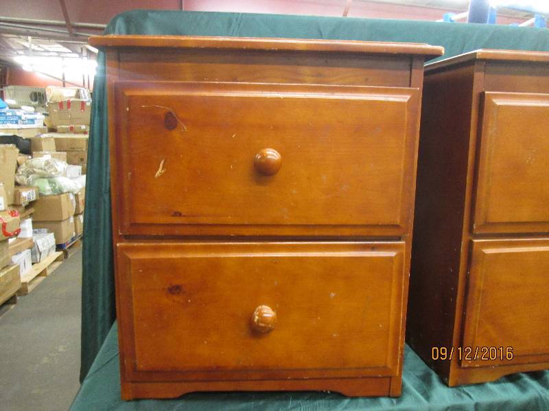 lot 36 image: Night Stand 21Lx24Hx17W...