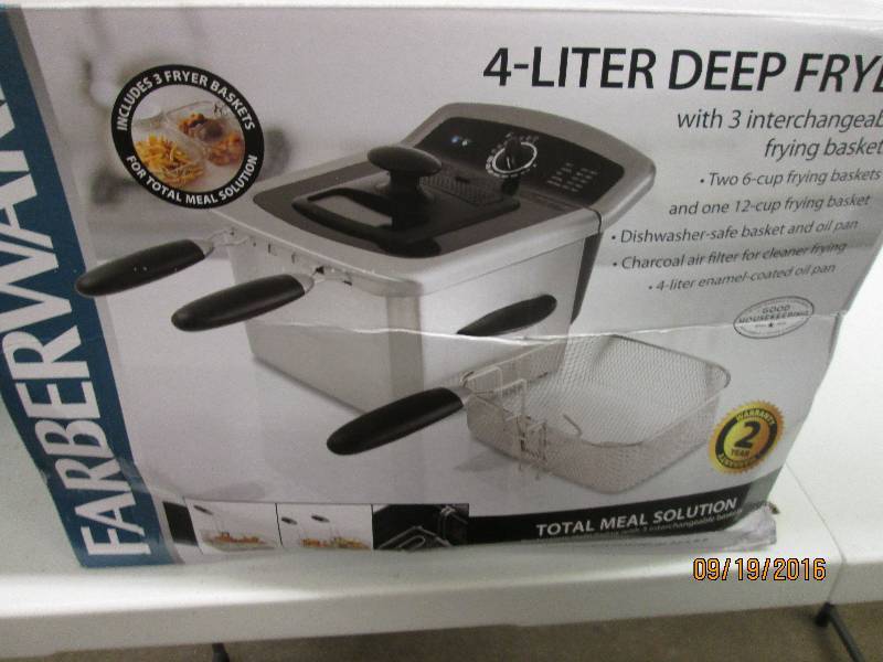 lot 47 image: Farberware 4 liter deep fryer used ...