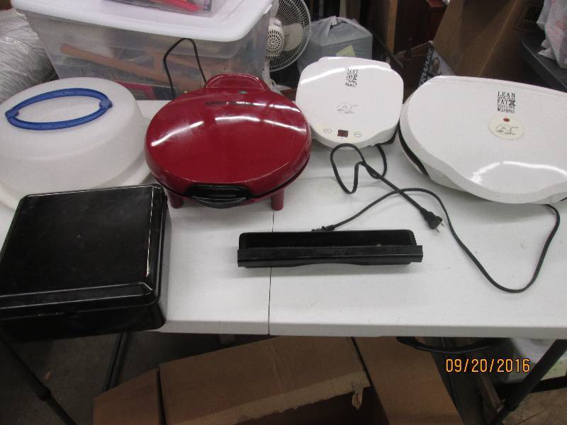 lot 67 image: black and decker mixer with attachm...