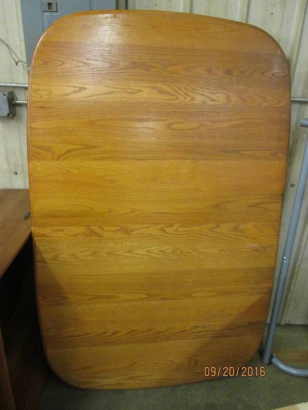 lot 74 image: nice table with 4 extra leafs 64 t...