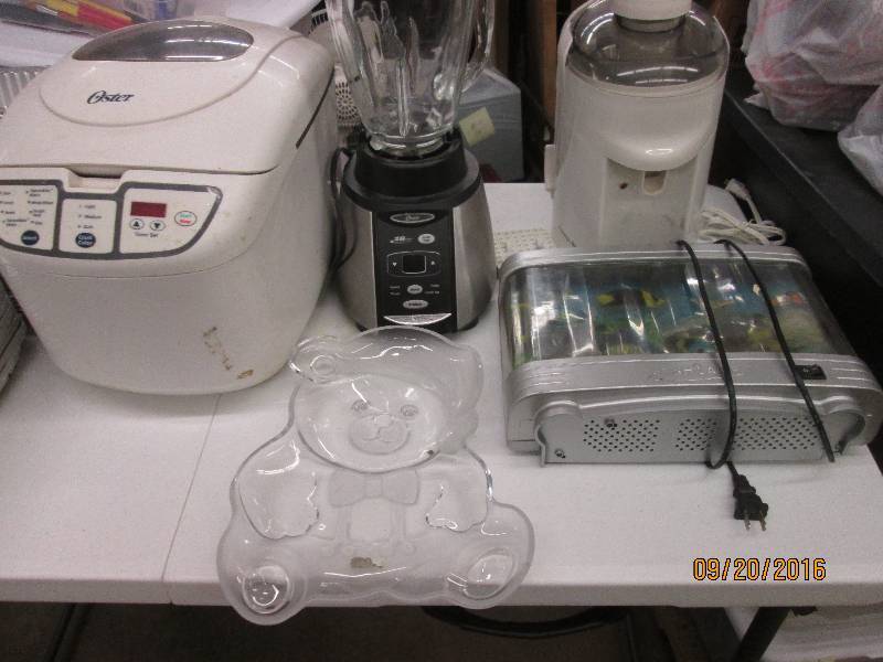 lot 81 image: 1 fish lamp, 1 oster bread machine,...