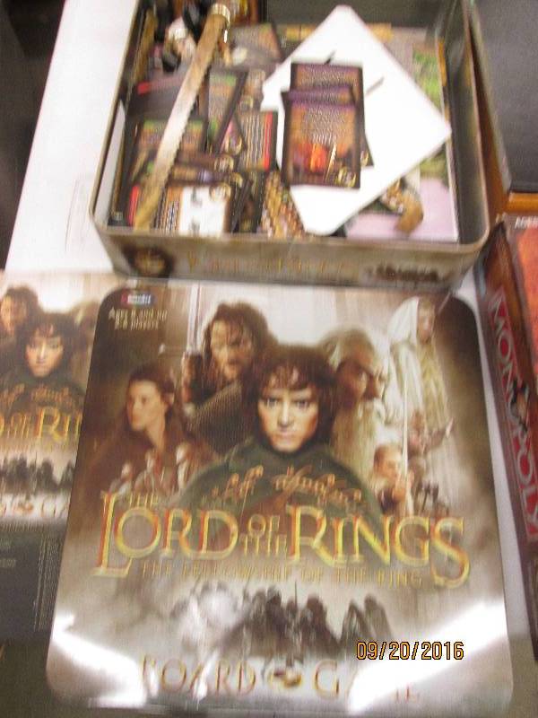lot 84 image: 3 games lord of the rings risk, lor...
