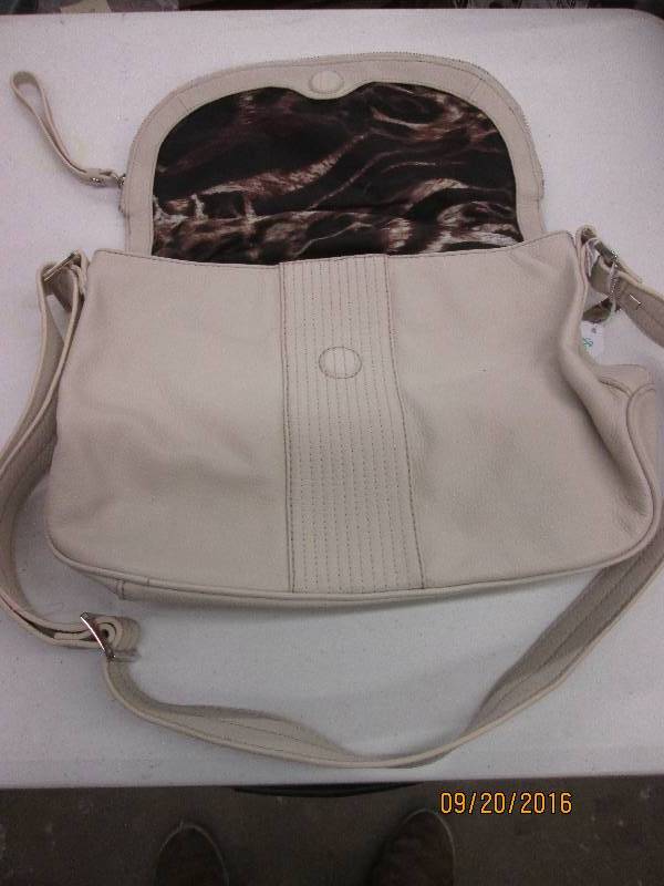 lot 97 image: 1 new vivian kay purse price tag sa...
