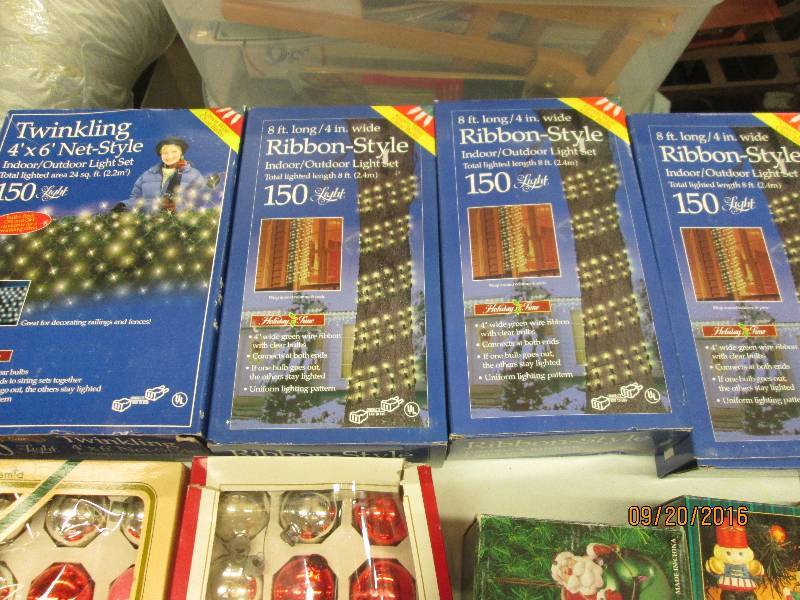 lot 122 image: 3 boxs of 8 ft long x 4inch wide r...