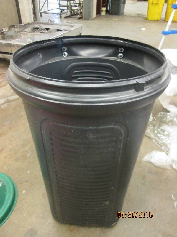 lot 136 image: big garbage can with wheels and han...