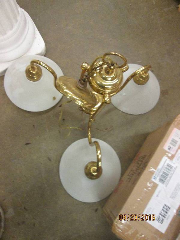 lot 139 image: air bed , ciling light, a lot of ki...