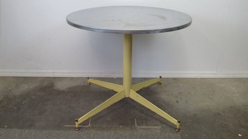 lot 11 image: Yellow Mid Century Industrial Round Table w Brushed Steel Top