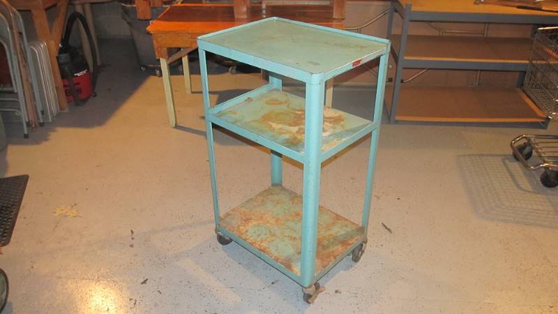 lot 14 image: Vintage Industrial Green Metal Utility Cart.