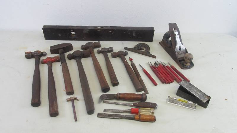 lot 43 image: Lot of Antique Tools, Chisels, Hammers etc.