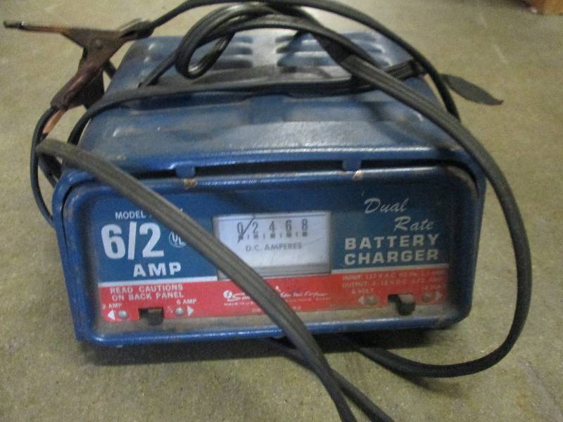 lot 53 image: battery charger 62 dual rate ...