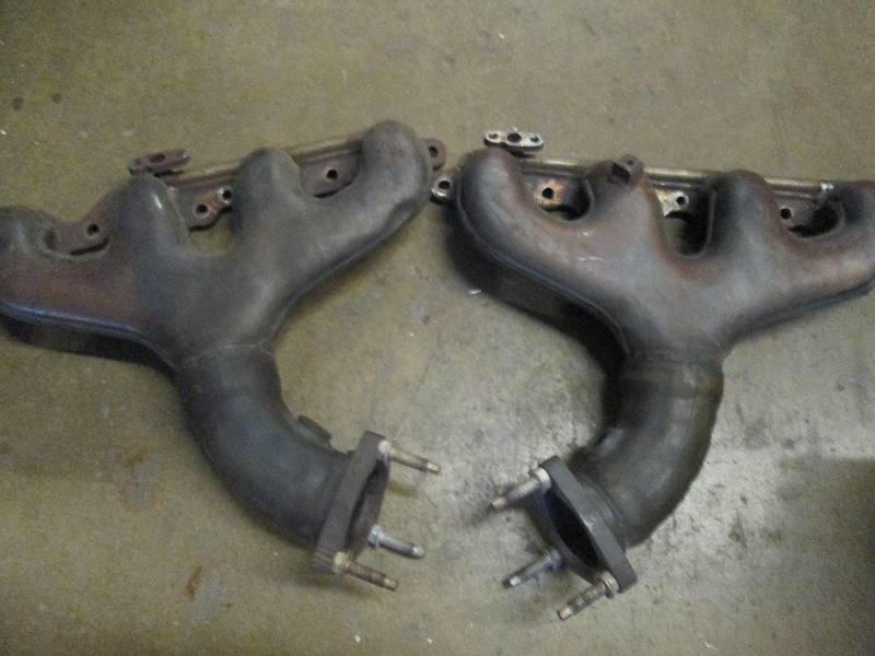 lot 64 image: exhaust manifoilds for a v8 part nu...