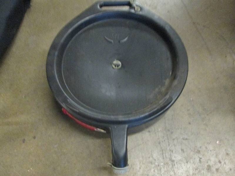 lot 73 image: used 15 quart quart oil drain conta...