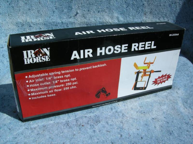 lot 32 image: Iron Horse Air Hose Reel