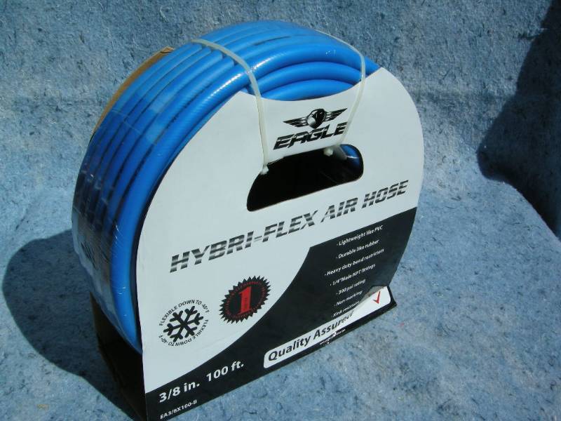 lot 4 image: Eagle 100ft Hybri-flex Air Hose