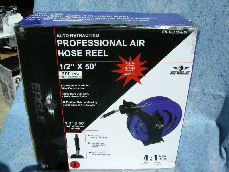 lot 43 image: Eagle Professional Air Hose Reel
