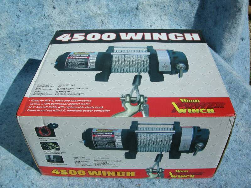 lot 7 image: Wood Power Winch 4,500
