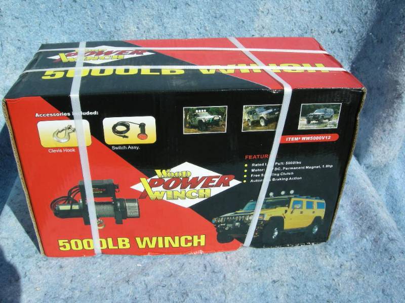lot 8 image: Wood Power Winch 5,000