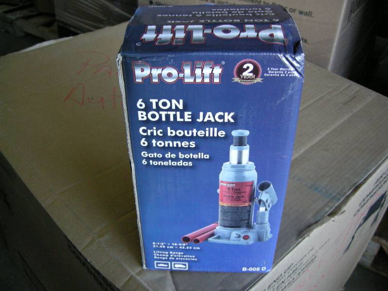 lot 63 image: Pro-Lift 6 Ton Bottle Jack
