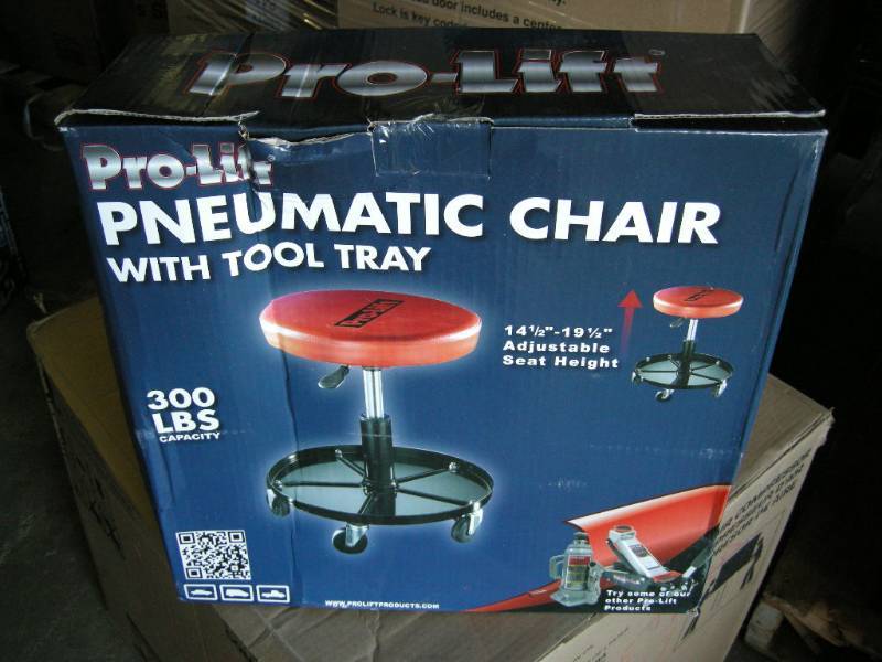 lot 66 image: Pro-Lift Pneumatic Chair