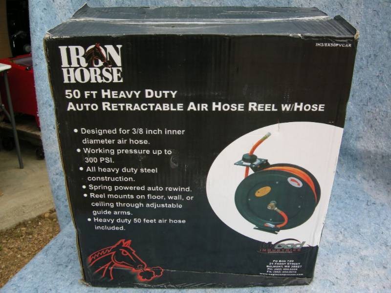 lot 113 image: Iron Horse 50 Retractable Air Hose Reel