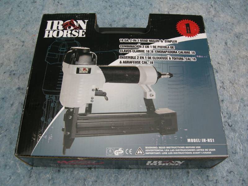lot 116 image: Iron Horse 18ga NailerStapler