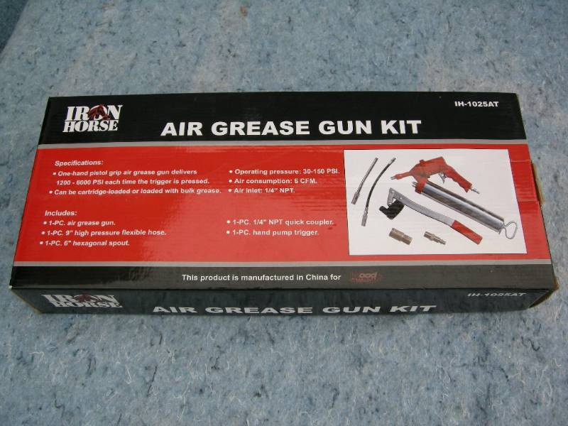 lot 117 image: Iron Horse Air Grease Gun Kit