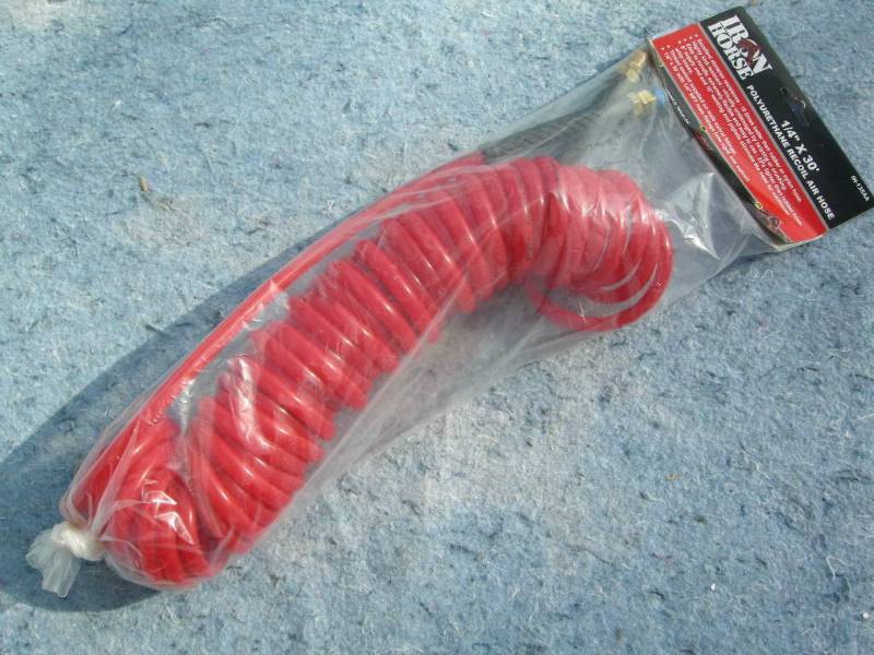 lot 145 image: Iron Horse Recoil Air Hose