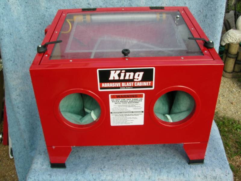 lot 156 image: King Abrasive Blast Cabinet