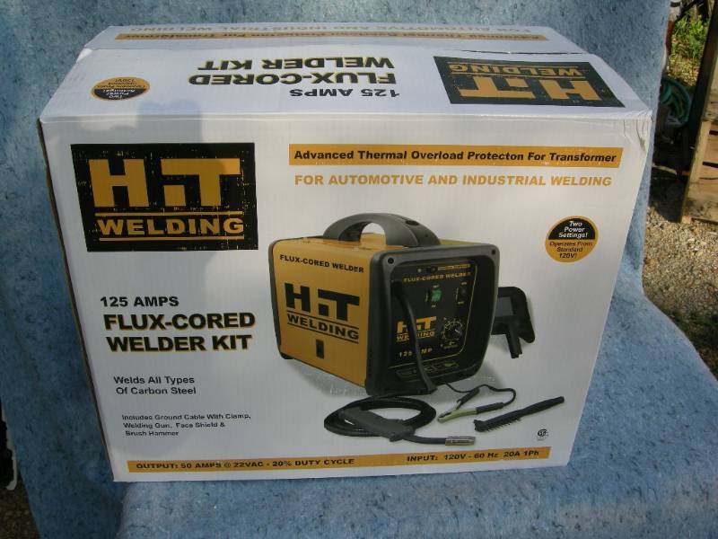 lot 194 image: HIT Flux-Cored Welder Kit