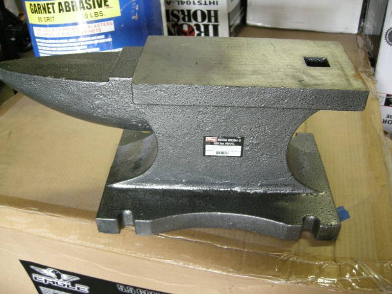 lot 160 image: King 100lb Anvil