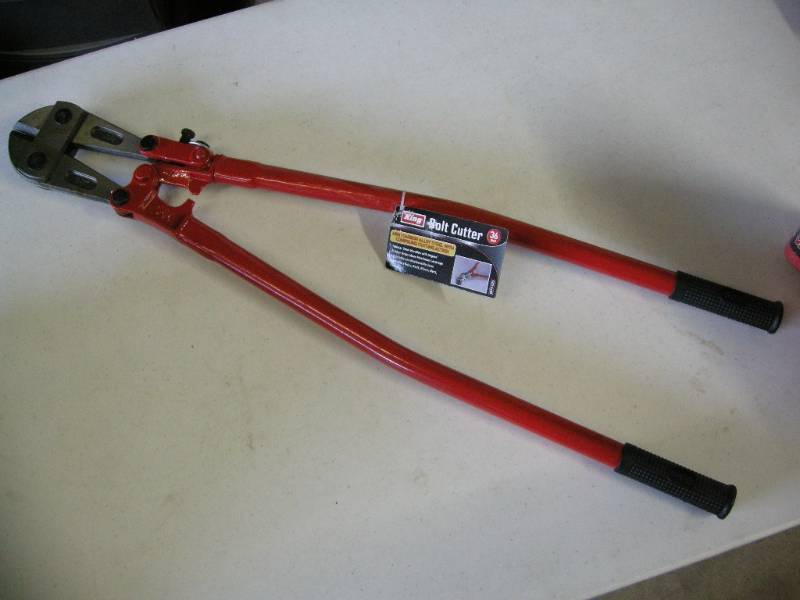 lot 186 image: King 36 Bolt Cutter