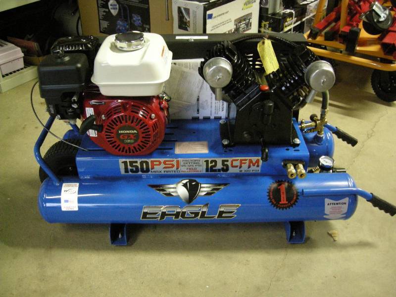 lot 10 image: Eagle Jobsite Air Compressor