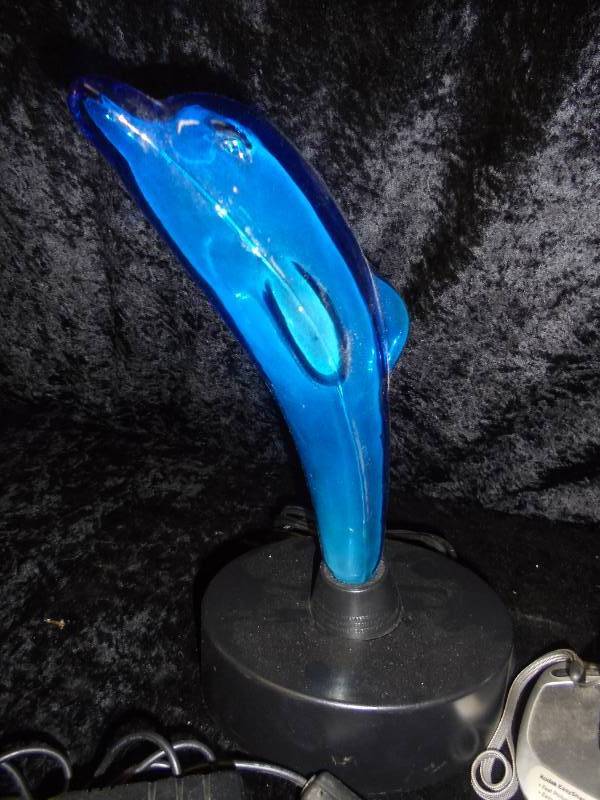 Glass Dophin Light, works great