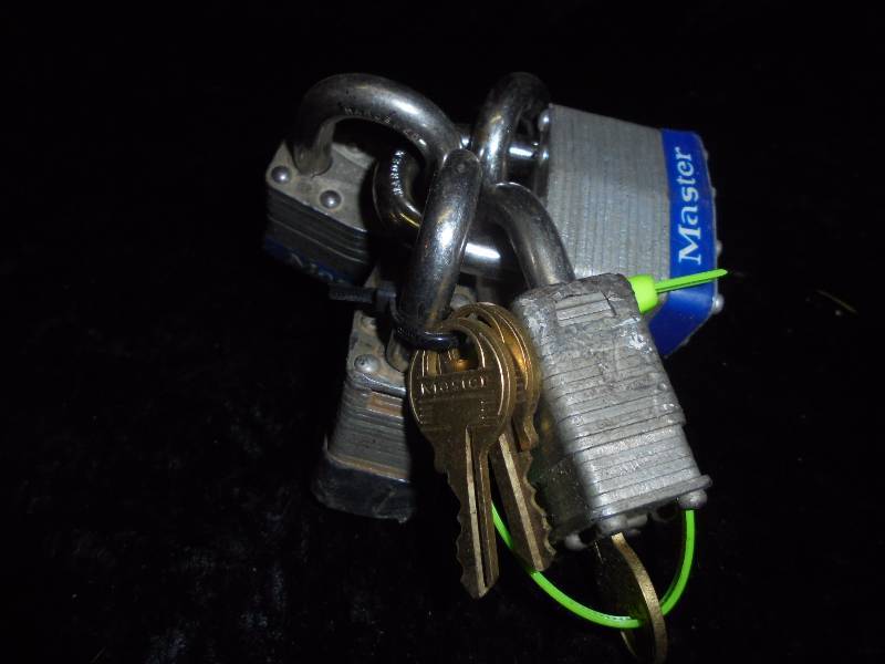 Set of 5 Master Locks, Keyed Alike, Extra Keys