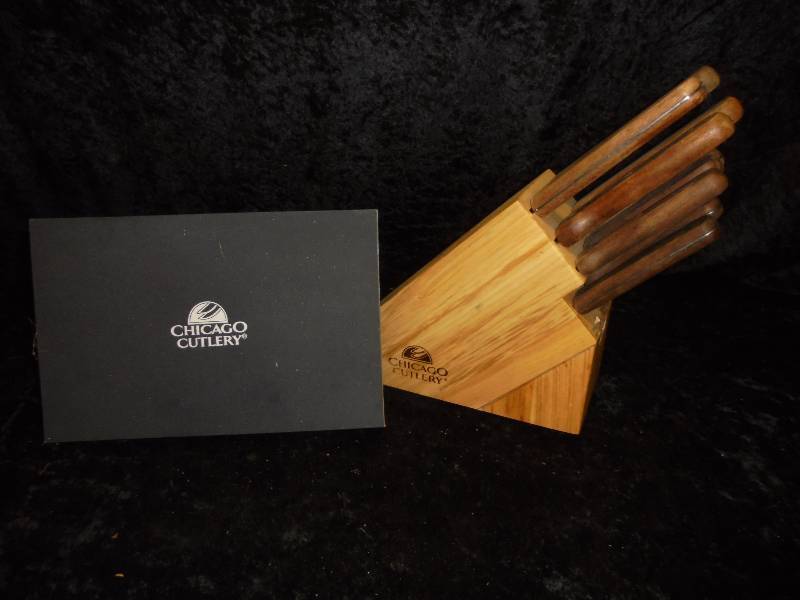 Lot - Cutlery Chicago Knife Sets
