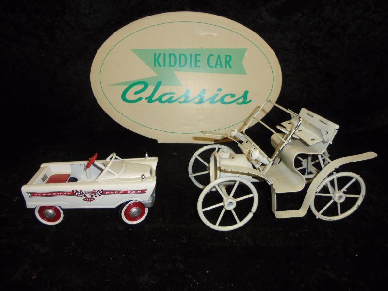 Classic Kiddie Pedal Car Toy & Handmade Metal Carriage Toy