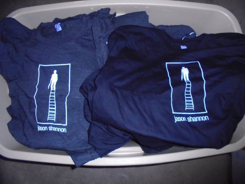 Tote of NEW Womens T-Shirts, Misc Sizes